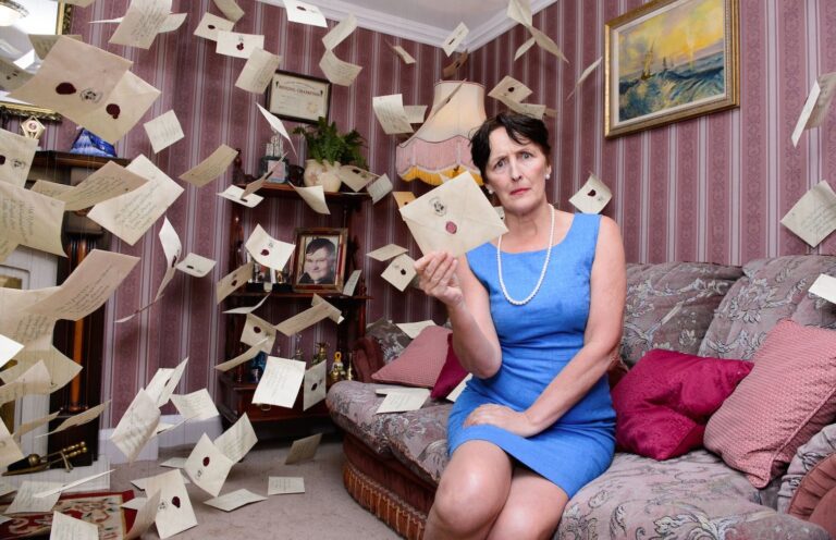 費歐娜蕭（Fiona Shaw）