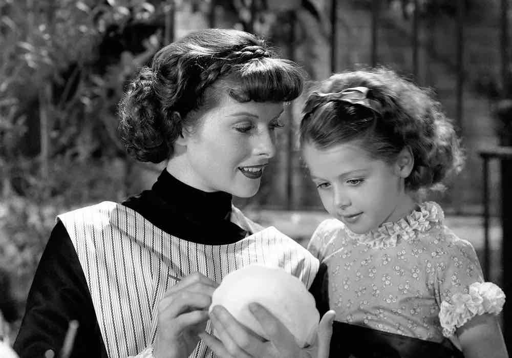 《A Woman Rebels》（1936）電影劇照