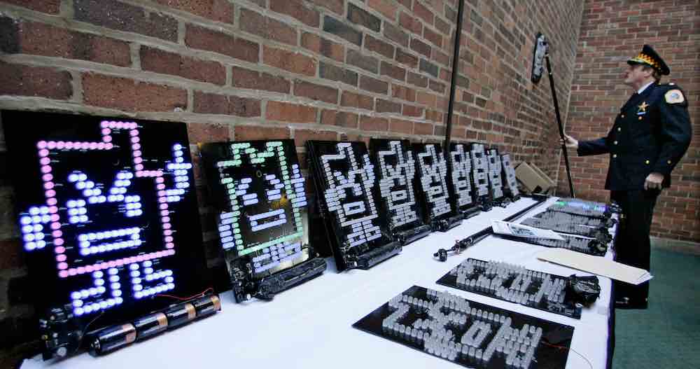 月球人（Mooninites）