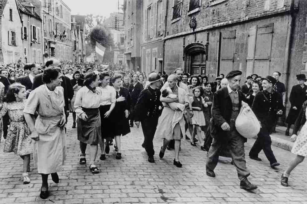 《沙特爾被剃頭的女人 The Shaved Woman of Chartres》（1944）
