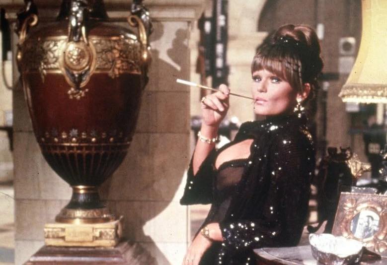 萊麗珮萊恩（Valerie Perrine）